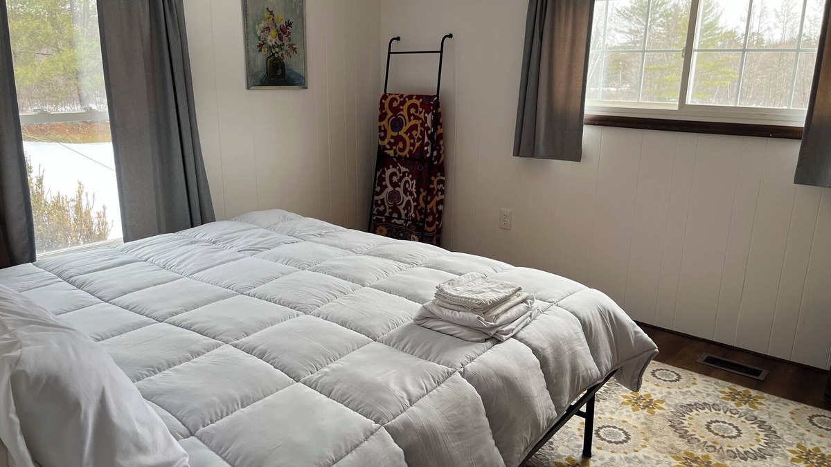 Bryant Pond House | Blue Yodel: Comfortable spot on 36 acres with brookside wood-burning sauna