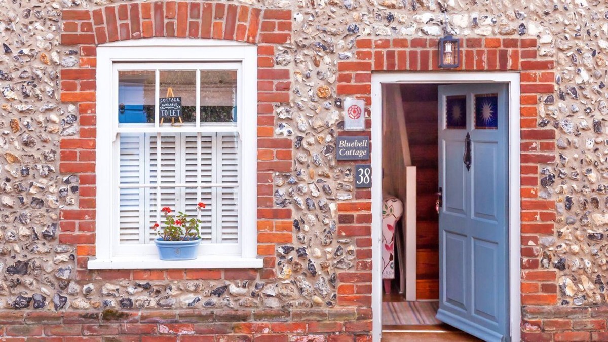 Burnham Market House | Bluebell Cottage - sleeps 3 guests in 2 bedrooms