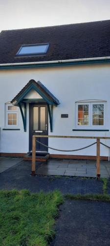 Aberporth Apartment | Bluebell Cottage