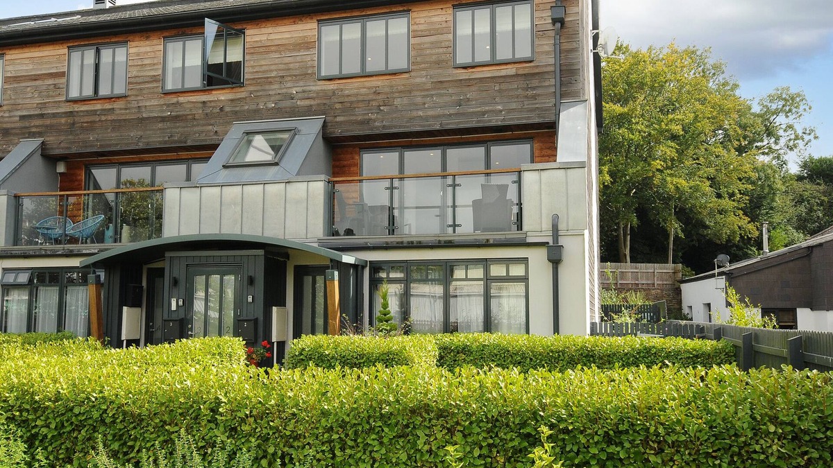Lostwithiel Cottage | BLUEBELL RETREAT, family friendly, with a garden in Lostwithiel