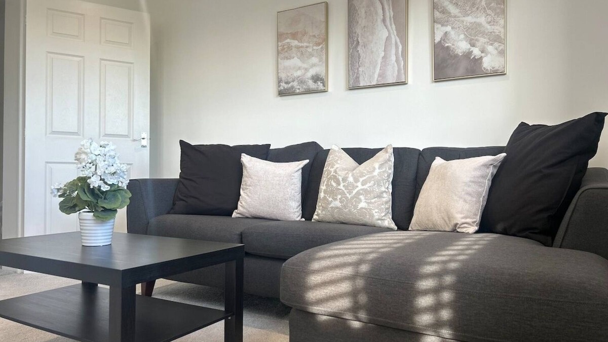 Carterton Apartment | Bluebell Retreat near Cotswolds