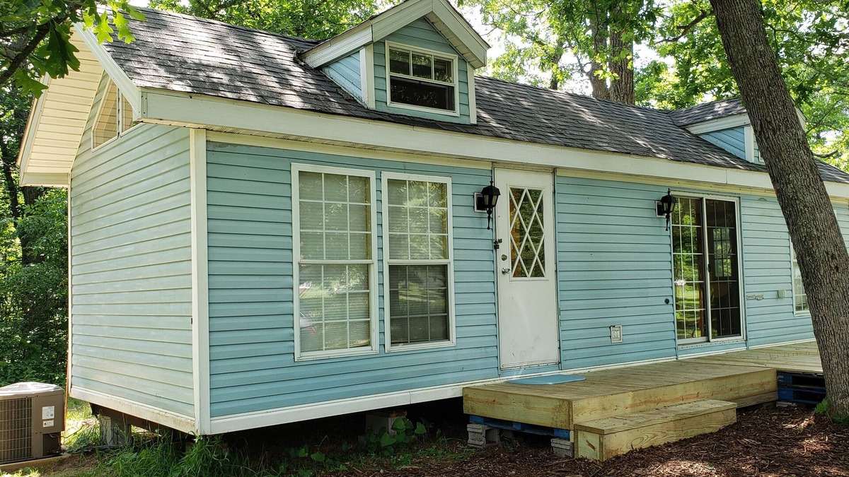 Adams County House | Bluebelle Tiny House in the 'Hundred Acre Woods'!