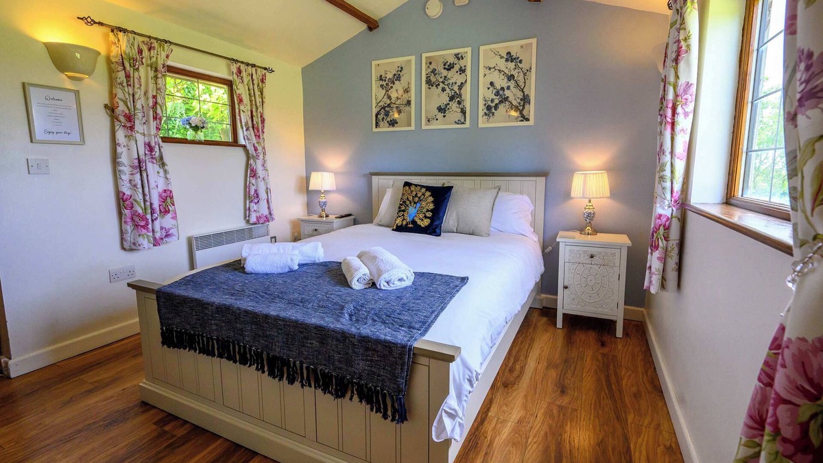 Staple Hill Apartment | Bluebells by STAE-Homes