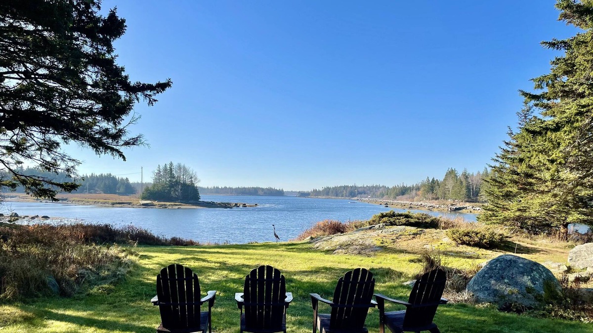 Vinalhaven House | Blueberry Shore on Arey's Cove