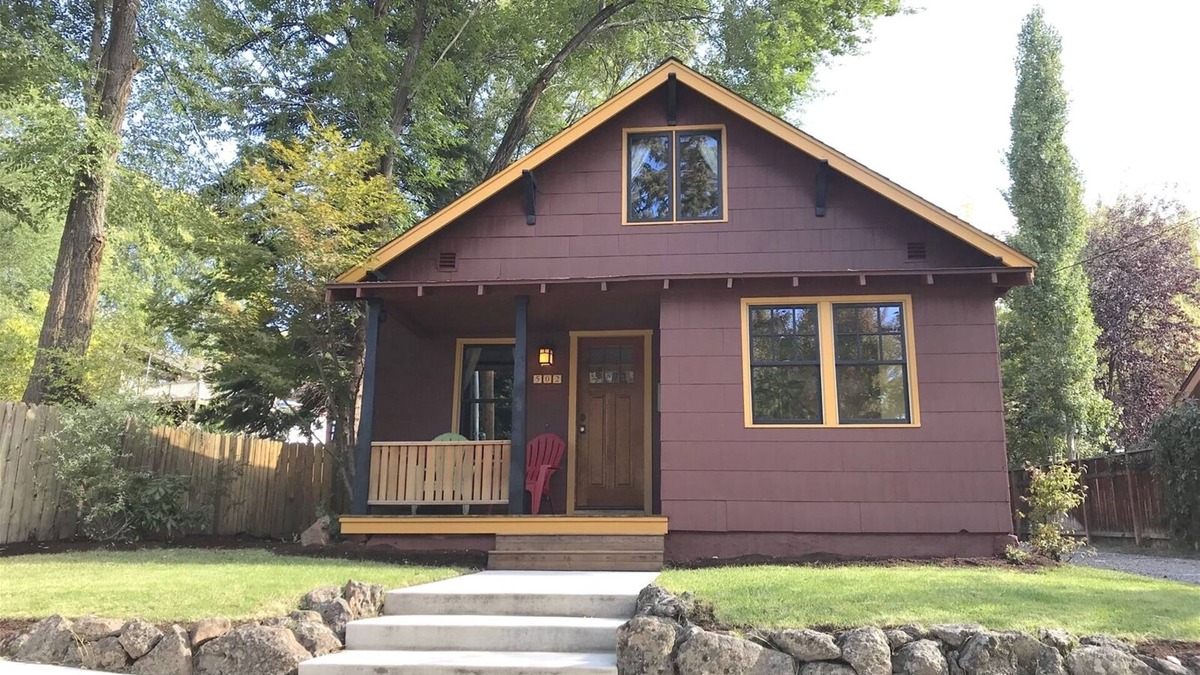 Old Bend House | Bluebird Day - Cinder Cone Bungalow