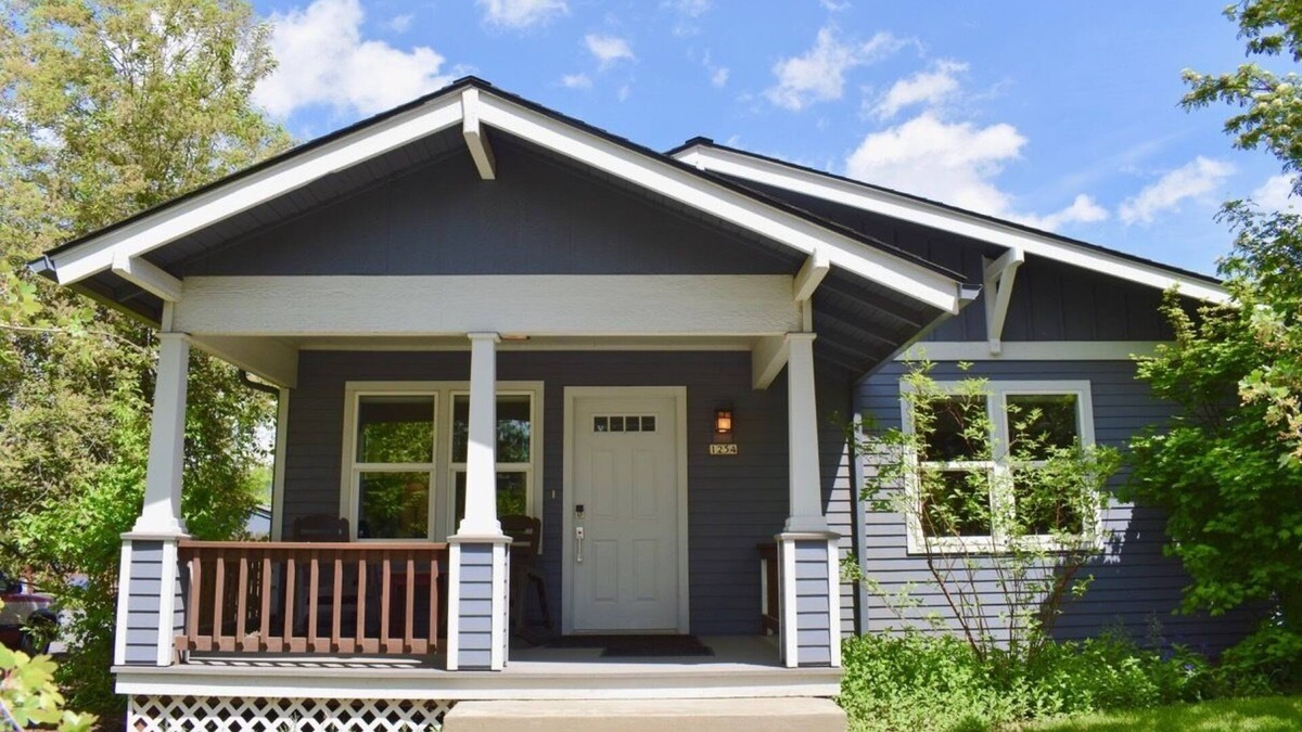 River West House | Bluebird Day - Kokanee Cottage