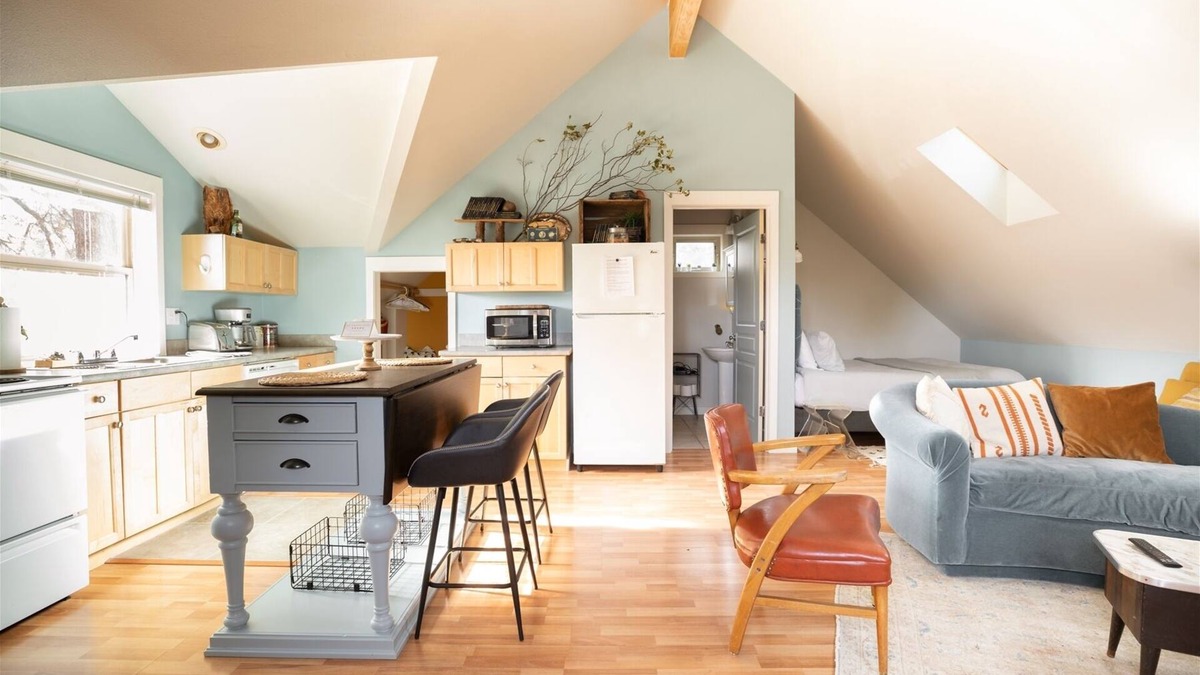 Century West Apartment | Bluebird Day - Pine Hideaway