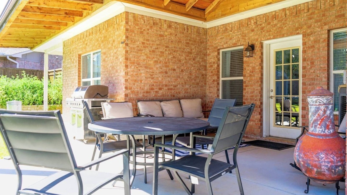 Corinth House | BlueDoor on Aspen | BBQ grill | Kids playground