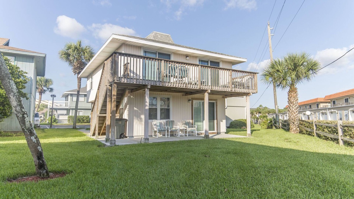 Surfcrest Village Condo | Bluefish 16 | Pet-Friendly Beach House with Balcony, Deck, Beach + Pool Access