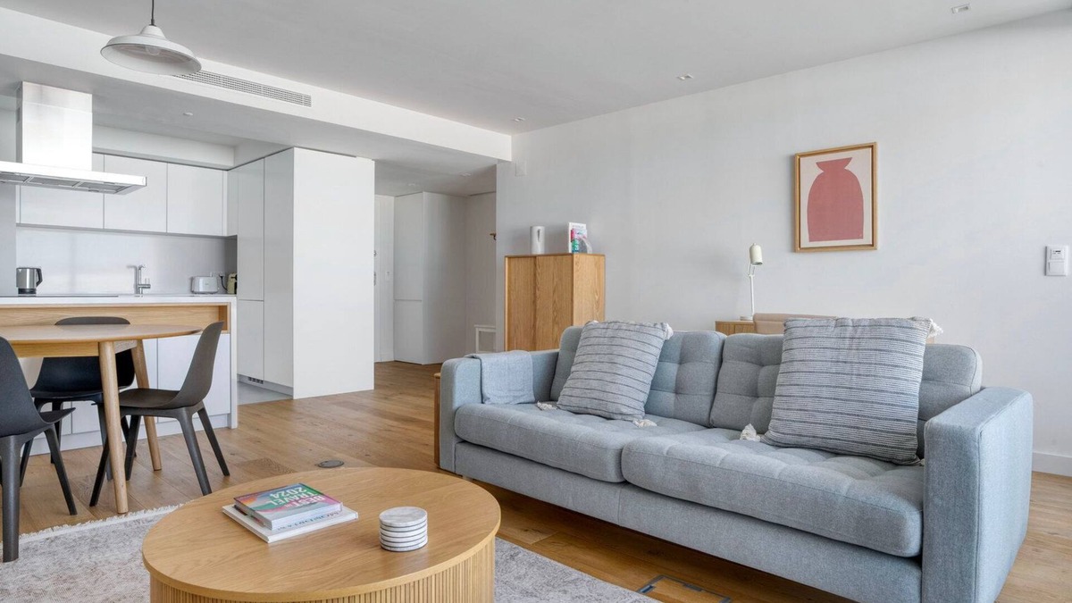 Alvalade Apartment | Blueground | Alvalade, furnished & move-in-ready