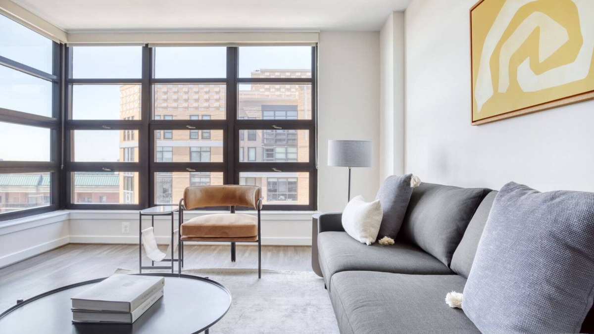Ballston Apartment | Blueground | Ballston, pool, nr Arlington National Cemetery