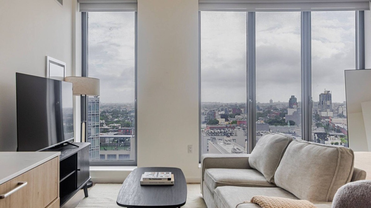 Clinton Hill Apartment | Blueground | Clinton Hill, pool, nr Fort Greene Park