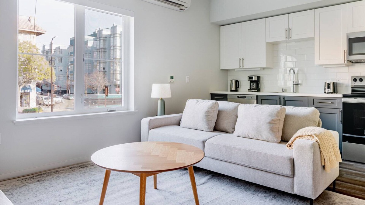 Downtown Berkeley Apartment | Blueground | Downtown Berkeley, AC, nr UC Berkeley