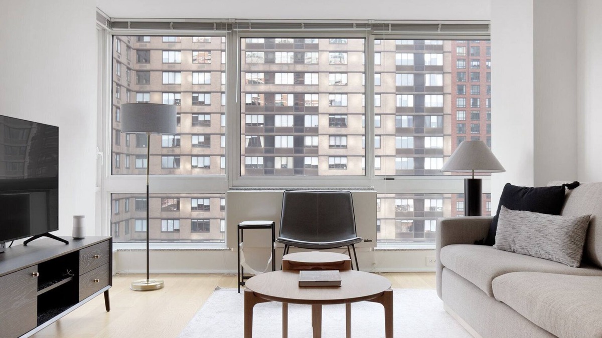 Upper East Side Apartment | Blueground | East Harlem, pool, nr Central Park