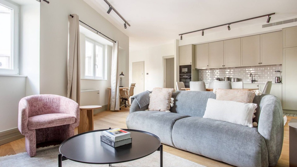 Santa Isabel Apartment | Blueground | Estrela, fully furnished