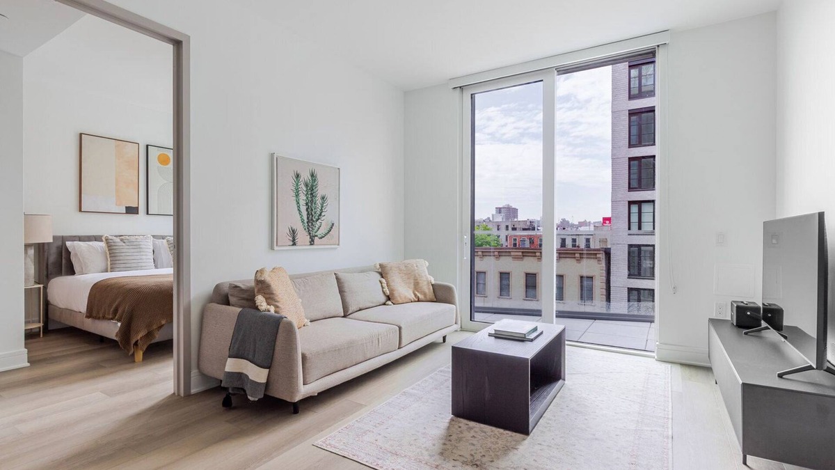 Gowanus Apartment | Blueground | Gowanus, pool & w/d, nr park