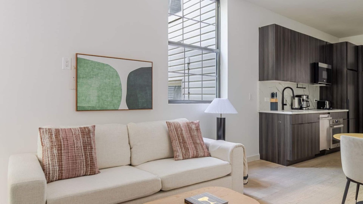 Greenpoint Apartment | Blueground | Greenpoint, terrace, nr McCarren Park