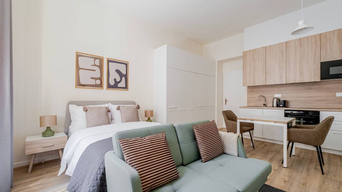 Prague 7 Apartment | Blueground | Letná, furnished studio, foodie area (PRG-49)