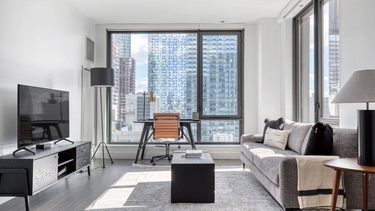 Hunters Point Apartment | Blueground | Long Island City, rooftop, nr Gantry Plaza State Park