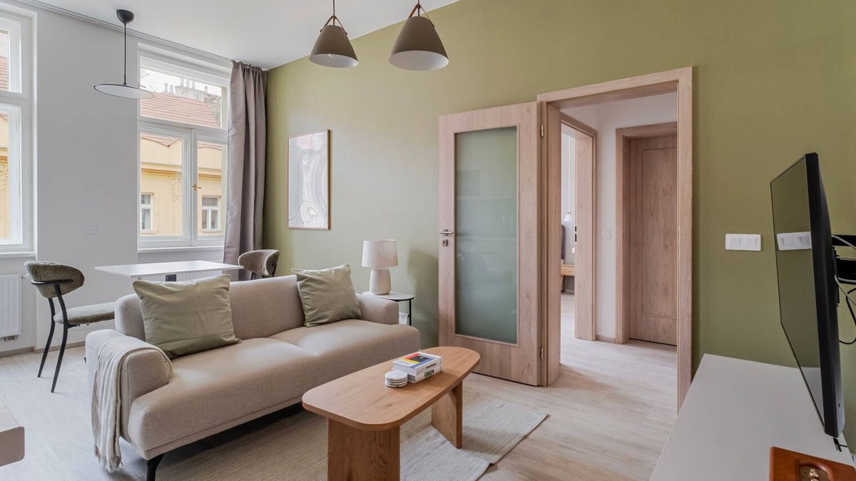 Nusle Apartment | Blueground | Nusle, city view, nr Vysehrad (PRG-73)