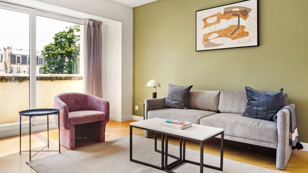 Passy Apartment | Blueground | Passy, balcony, near market