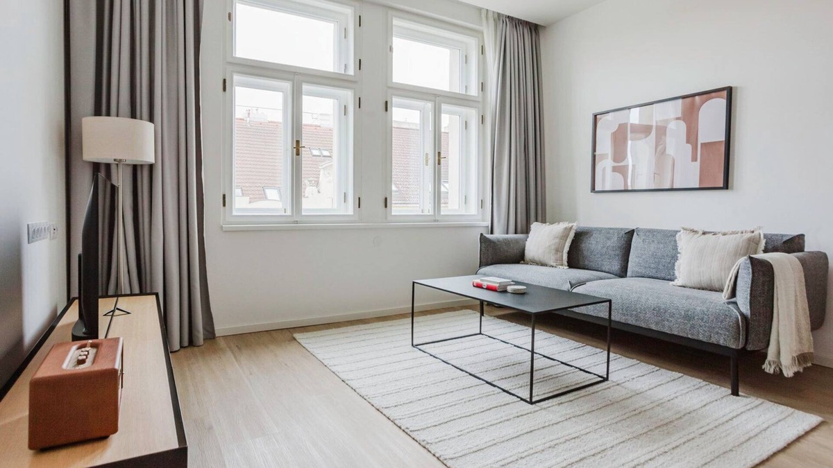 Vinohrady Apartment | Blueground | Prague 2, renovated, Náměstí Míru (PRG-33)