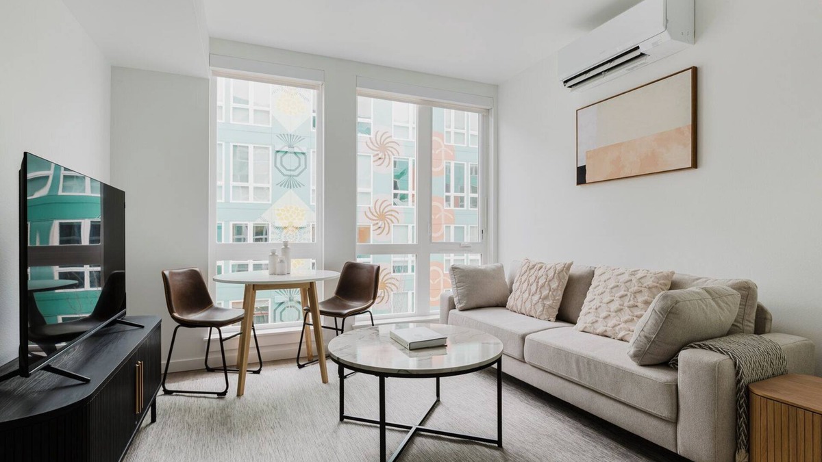 Redmond Apartment | Blueground | Redmond, pool & AC, nr park