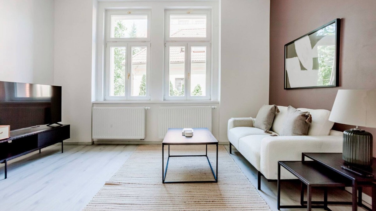 Vinohrady Apartment | Blueground | Rostovska str, renovated & furnished (PRG-19)