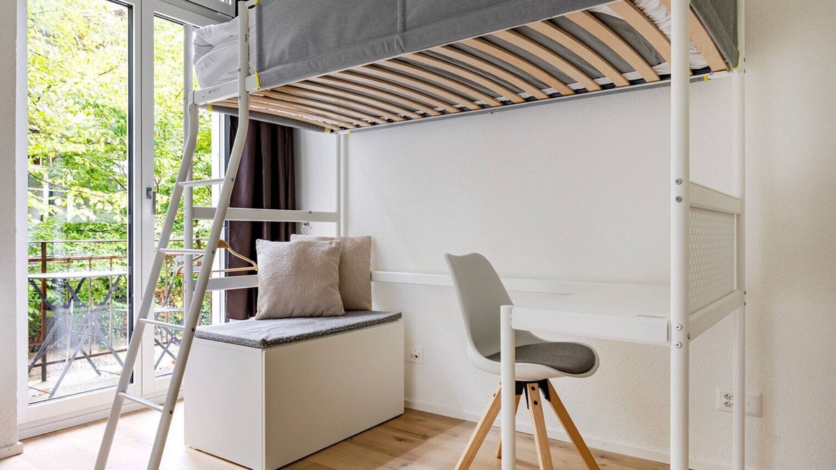 Seebach Apartment | Blueground | Seebach, balcony, nr Zürich Zoo