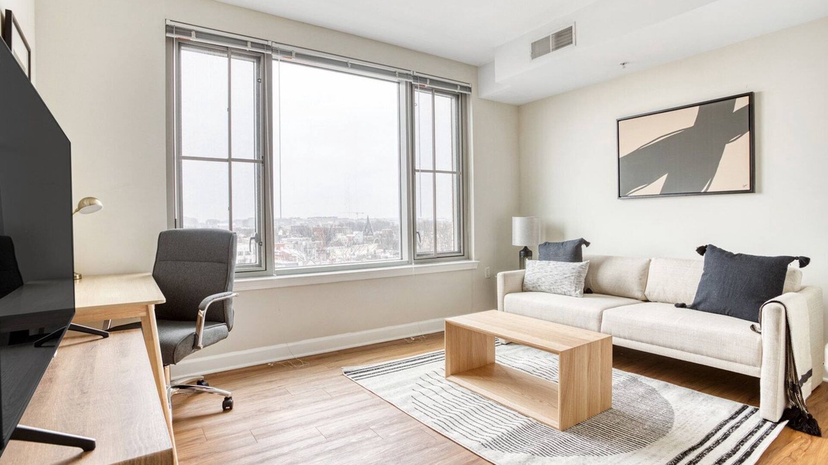 Shaw Apartment | Blueground | Shaw, rooftop pool, nr Howard Theatre