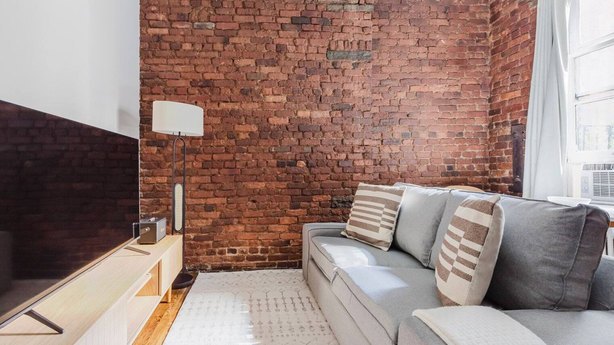 SoHo Apartment | Blueground | SoHo, AC & elevator, nr park