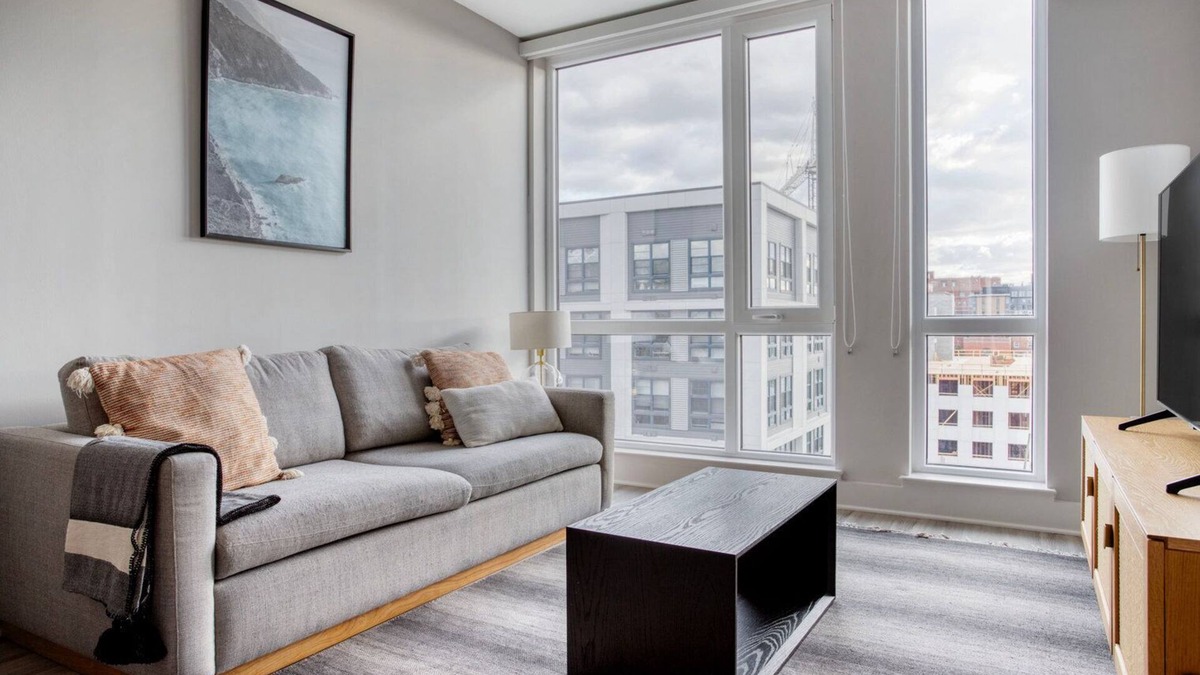 North Capitol Street Apartment | Blueground | Sursum Corda, rooftop, nr National Mall