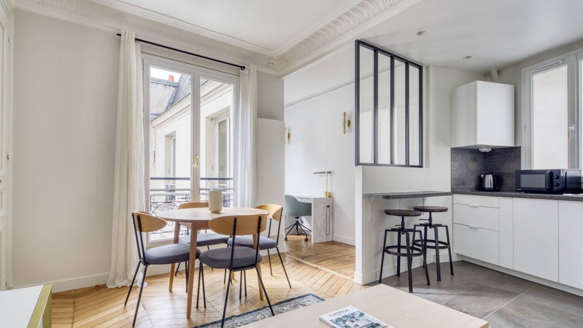 Quartier de la Plaine-de-Monceaux Apartment | Blueground | Ternes, furnished, nr Parc Monceau