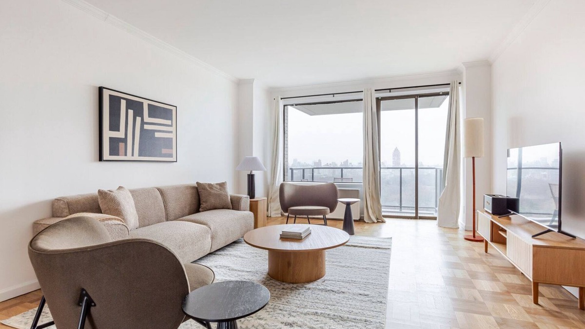 Uptown Apartment | Blueground | Upper East Side, AC, nr park