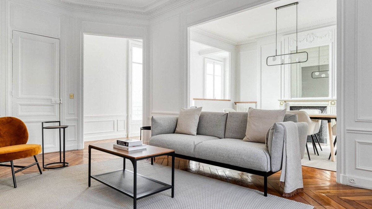 17th Arrondissement Apartment | Blueground | Villiers, elevator