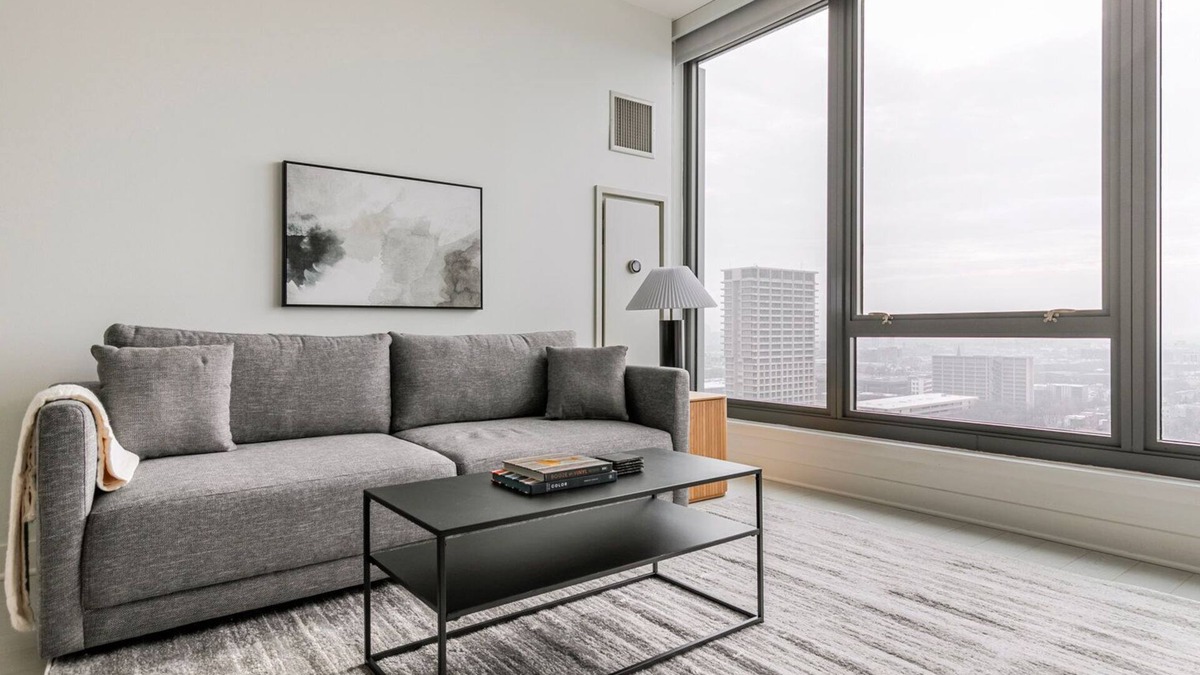 West Loop Apartment | Blueground | West Loop, pool & AC, nr Willis