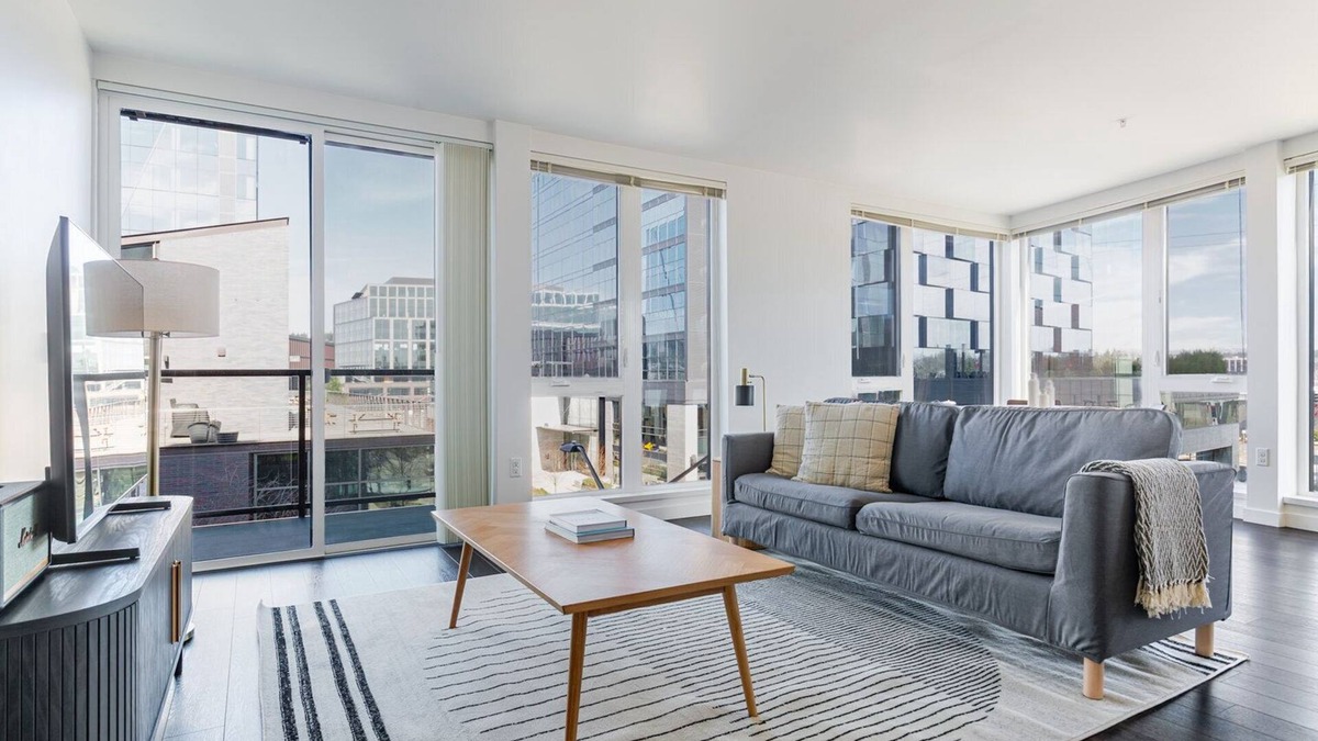 Wilburton Apartment | Blueground | Wilburton, rooftop & w/d, nr garden