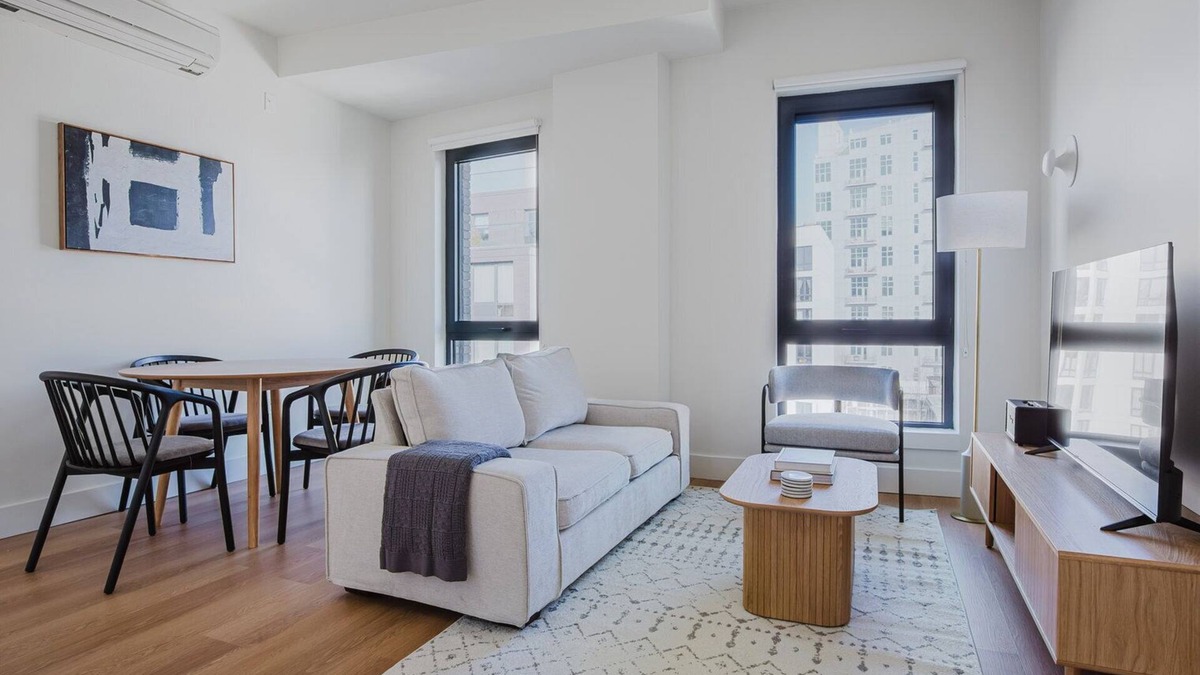 Williamsburg Apartment | Blueground | Williamsburg, AC, w/d, nr parks