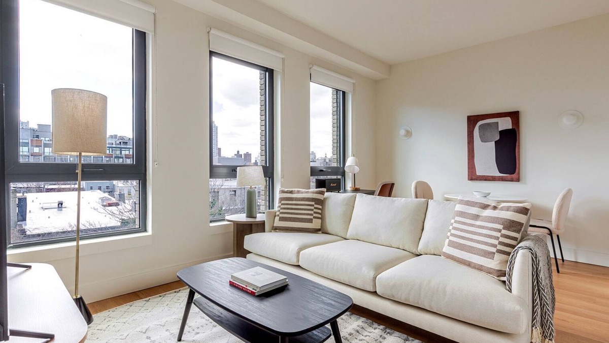 Williamsburg Apartment | Blueground | Williamsburg, AC, w/d, nr parks