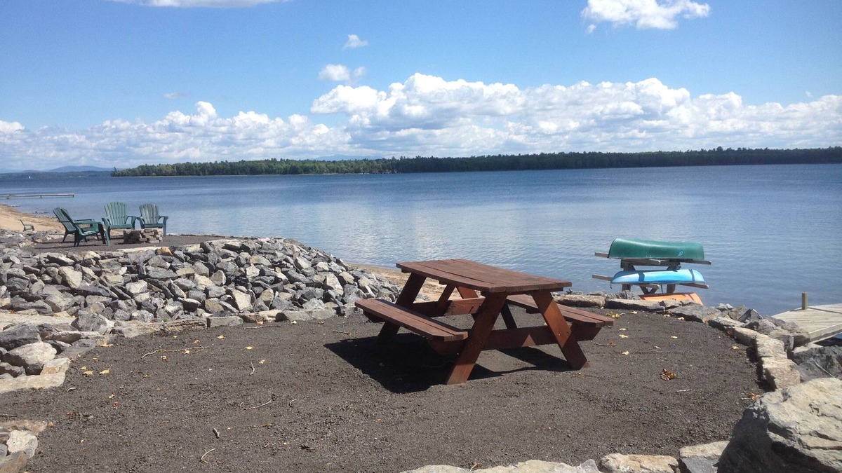 Plattsburgh Hotel | Bluff Point Golf Resort