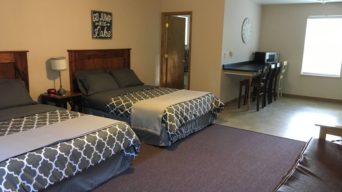 Piedmont Apartment | Bluff View Inn and Resort