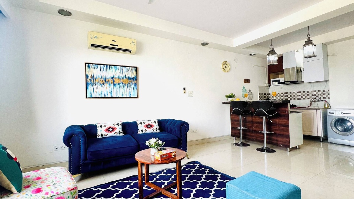 Defence Colony Apartment | BluO 1BHK Defence Colony Market - Lift, Balcony