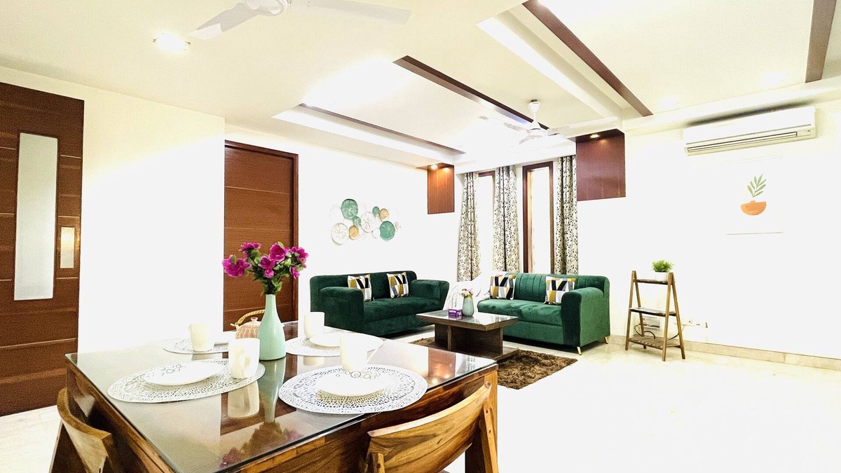 New Delhi Apartment | BluO Modern 2BHK- Green Park Market & Hauz Khas
