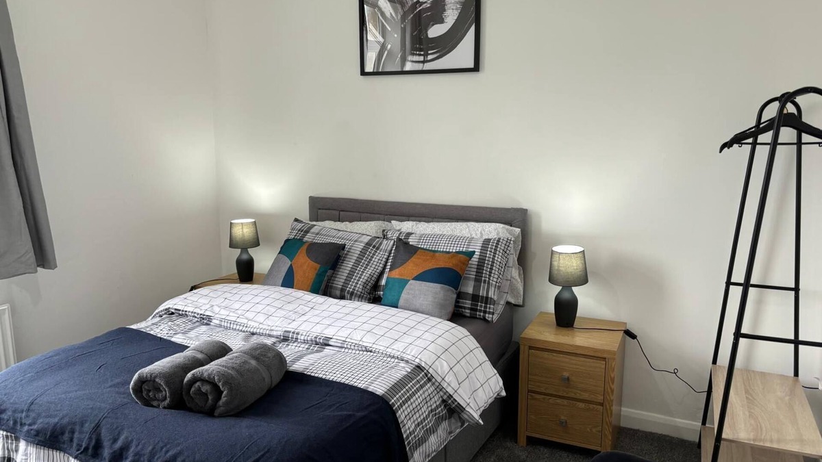 Cowpen House | Blyth Royal Free Parking