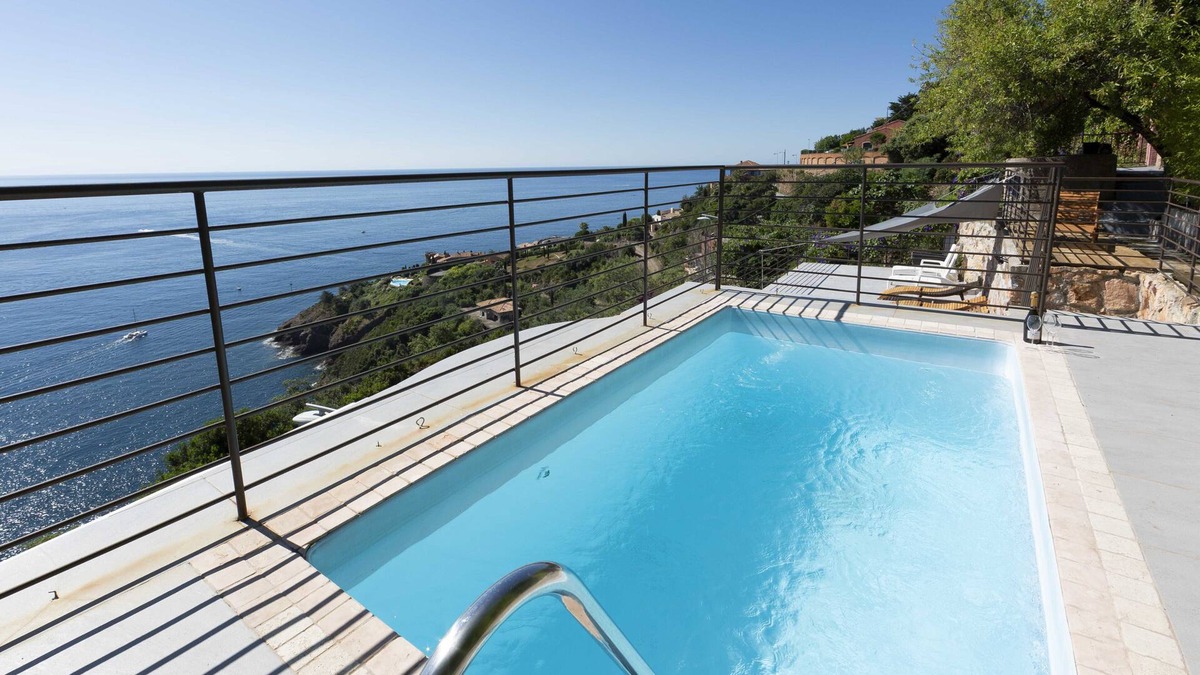 Theoule-Superieur Villa | BNB RENTING Breathtaking luxurious villa with sea-view in Théoule sur Mer