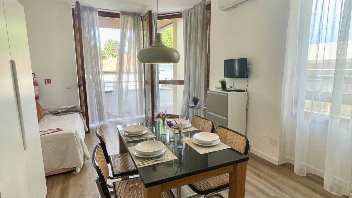 Gallarate Apartment | Bnbook Xenia Malpensa Apartment