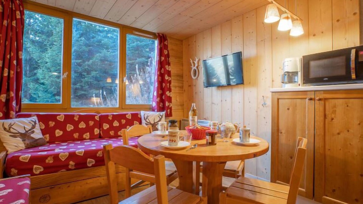 Reberty Apartment | Boëdette 109 A by Interhome