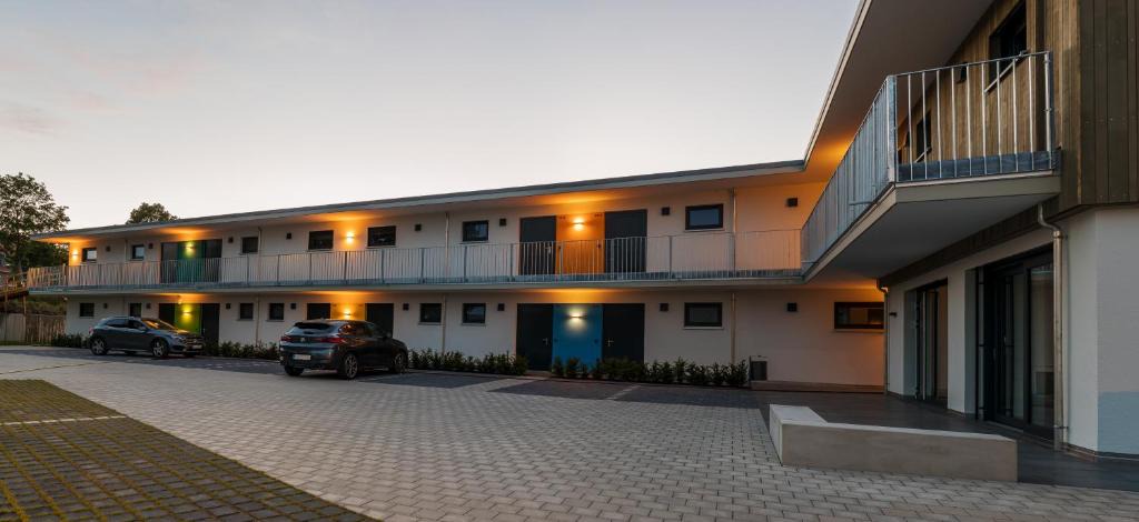 Gospoldshofen Apartment | Boarding & HOUSE T24
