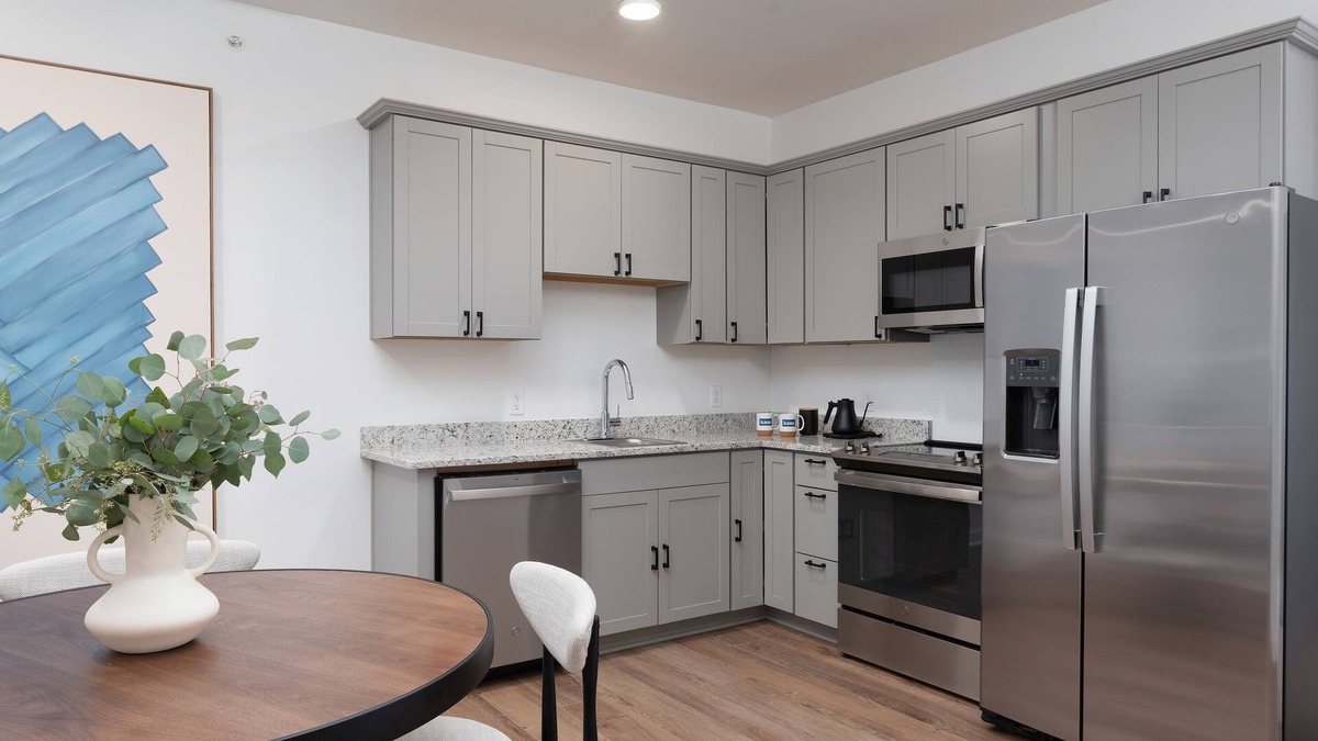 Livingston Apartment | Boardwalk Hotel on Lake Anna by Kasa