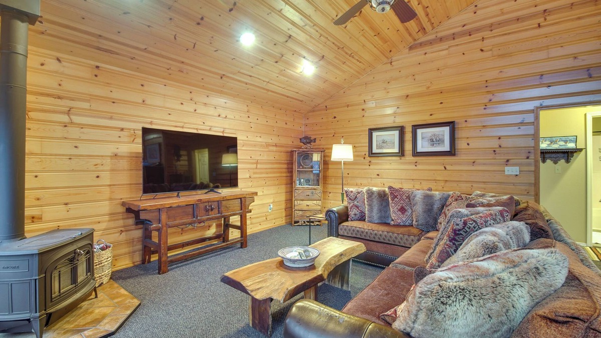 Afton Cabin | Boat Dock & Deck: Waterfront Cabin on Grand Lake